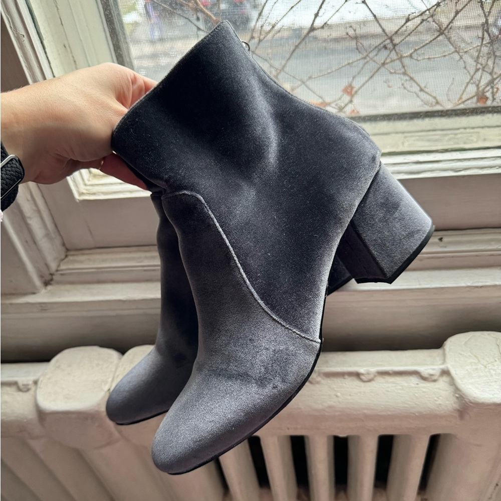 Velvet UO blue grey velvet ankle boots - 10